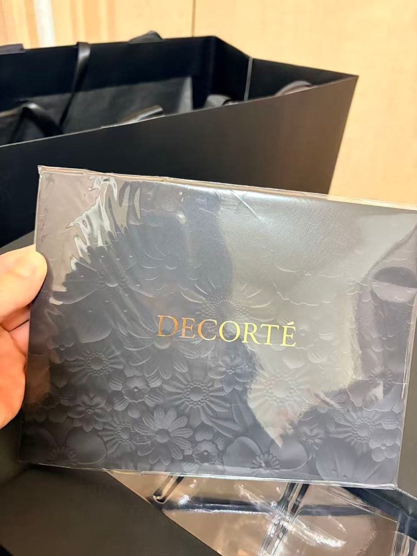 週末限定価格コスメデコルテ エターナルエレガンス ボックス 2025 コフレ