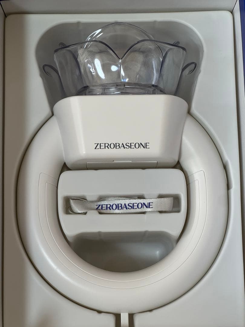 ZB1 ゼベワン ペンライト ホルダー トレカ9種付き