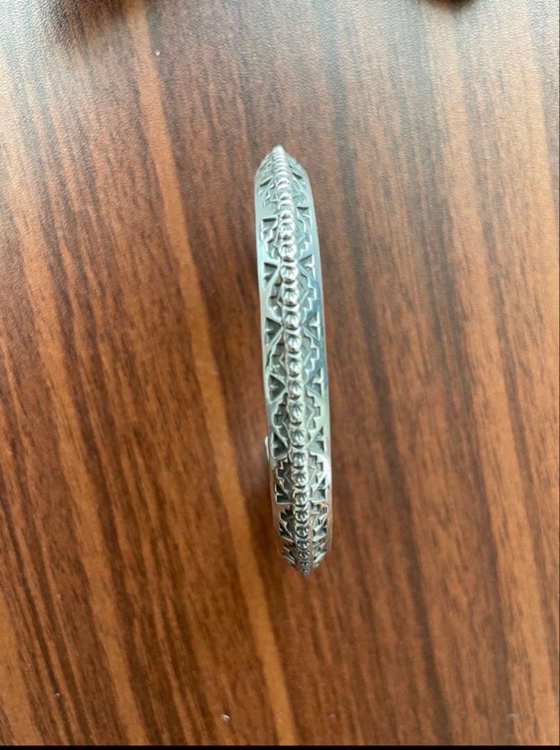 インディー/エイドリアンリーブスロング作4面スタンプトライアングルバングル