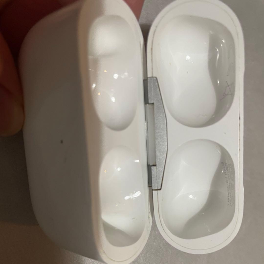 AirPods Pro 初代　第一世代　箱や付属アクセサリー付き