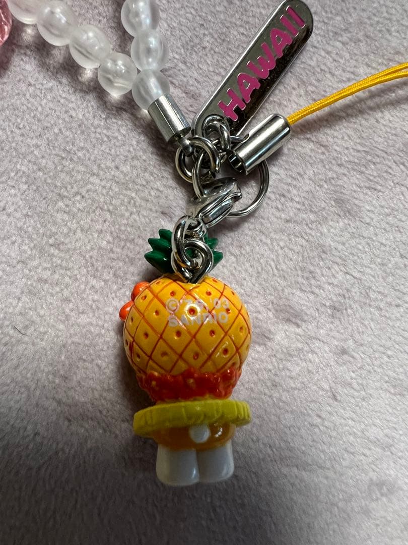 レア　ハローキティ 根付け　ハワイ限定　パイナップル