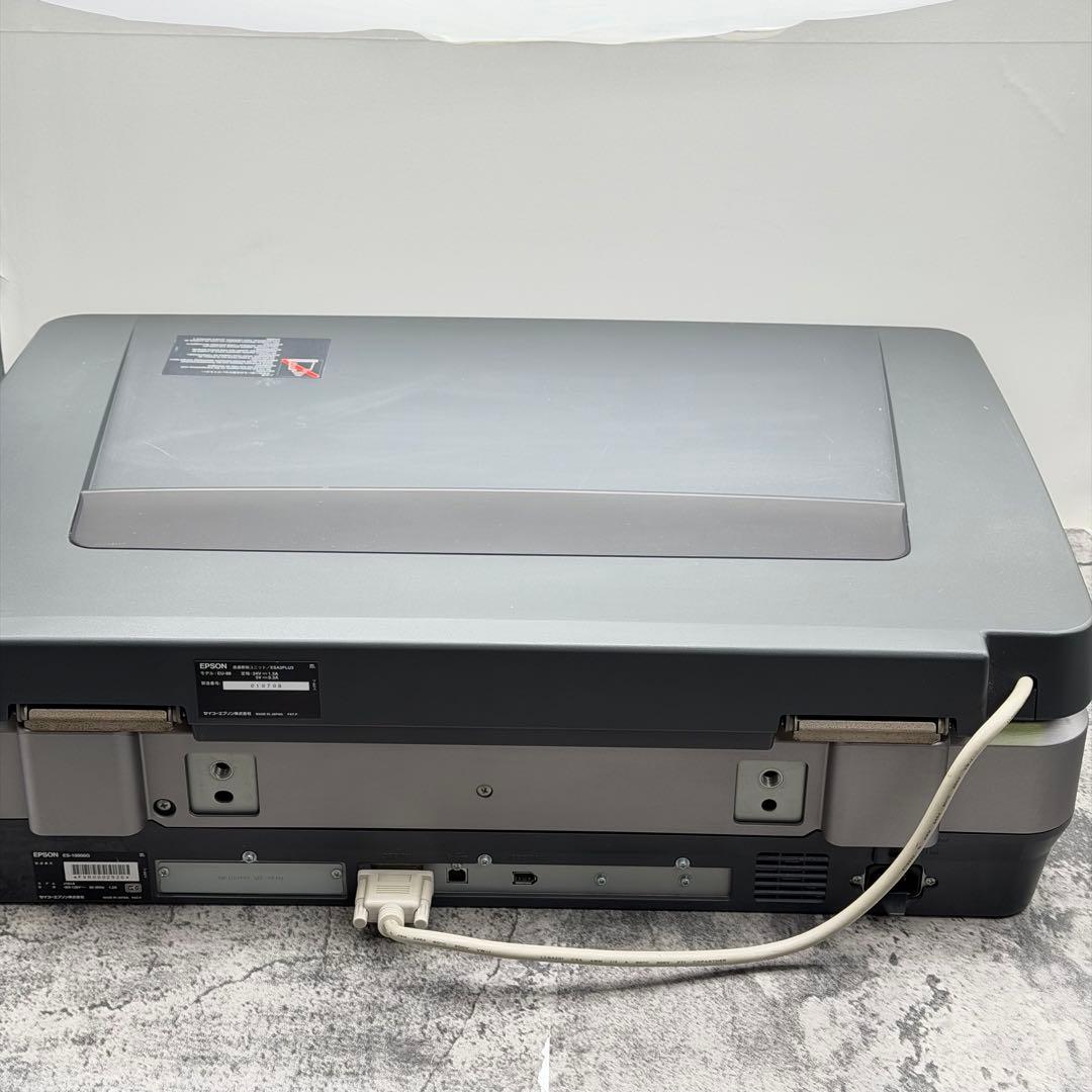 ES-10000G 　フラットベッドスキャナー