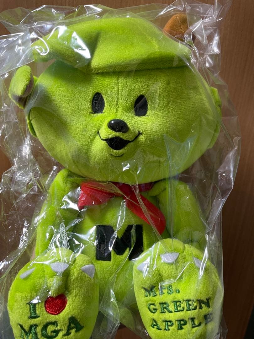 メメルぬいぐるみ　少し個性的位置にエクボ( ˊ̱˂˃ˋ̱ )