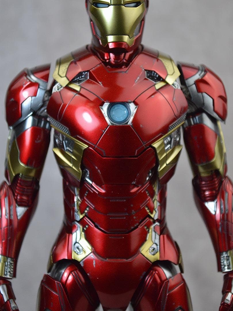 ホットトイズ DIECAST アイアンマン・マーク46 1/6 フィギュア