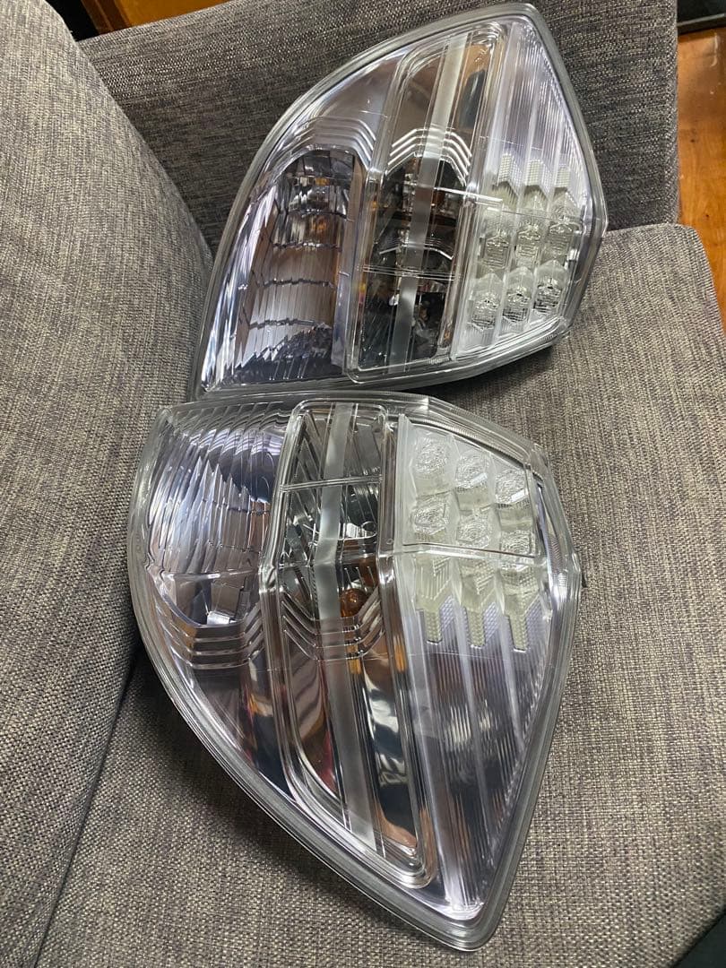 フィットハイブリッド GP1 テールランプ 左右セット