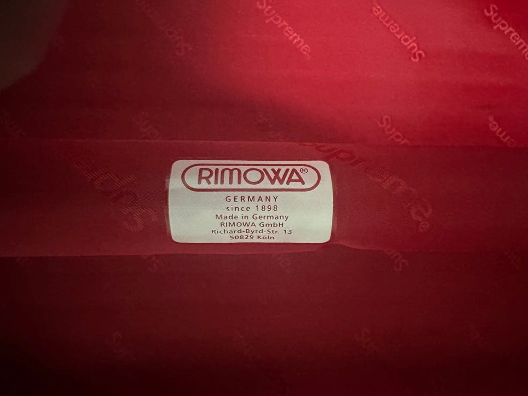 Supreme x RIMOWAキャリーケース red