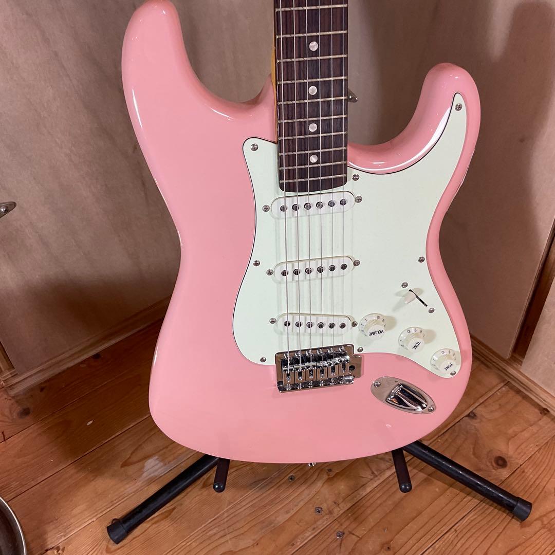 極美品！フェルナンデス エレキギター ストラトキャスター タイプ ピンク