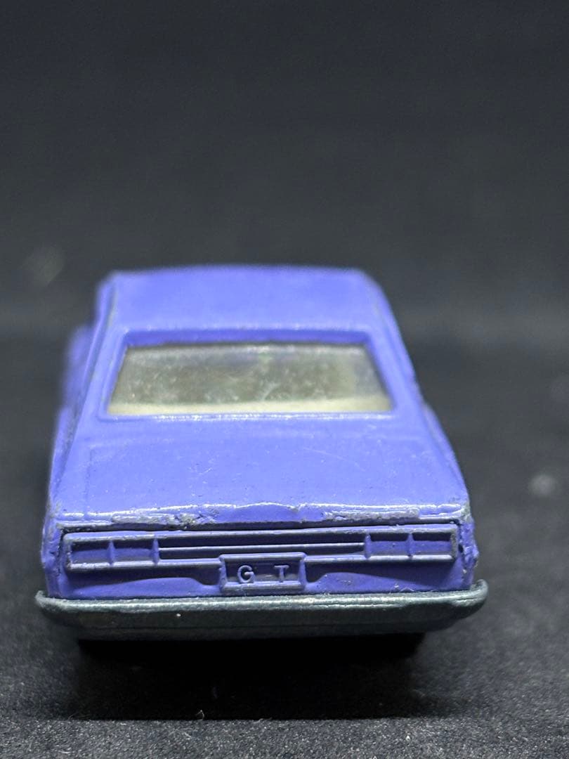 トミカ 日本製 No.21 ニッサン スカイライン HT2000GT 初期カラー