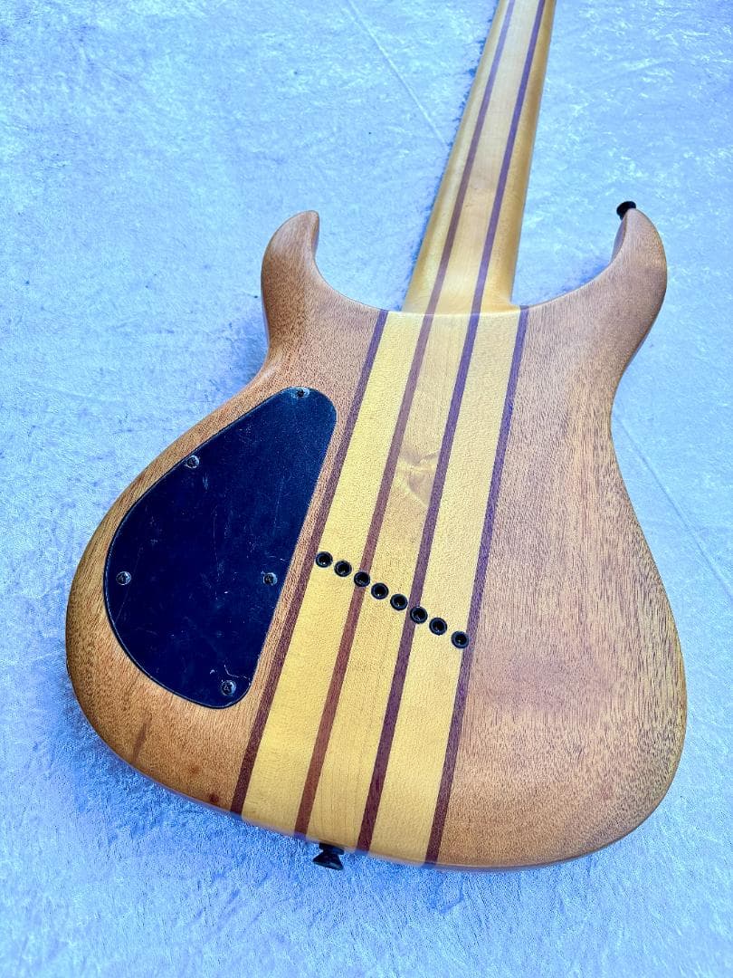 N15 gfc GNRF8-300 Satin NA BURL エレキギター