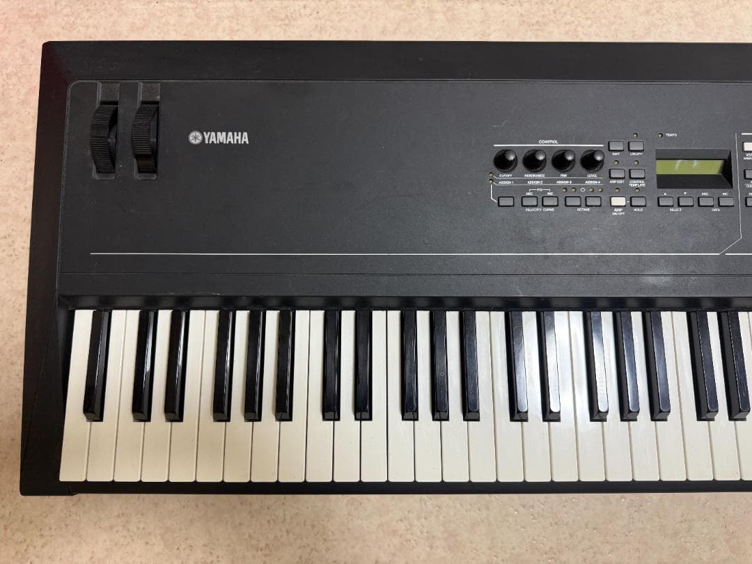 引取り限定 YAMAHA KX8