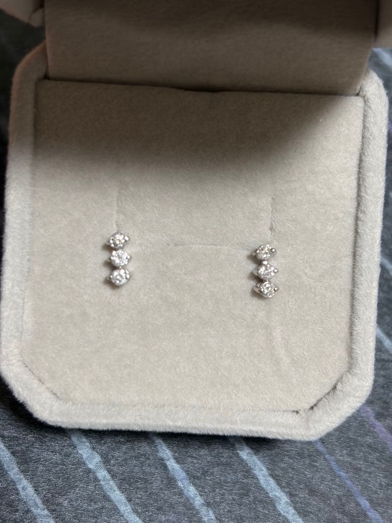 ⭐️K14WGダイヤモンドスタッドピアス