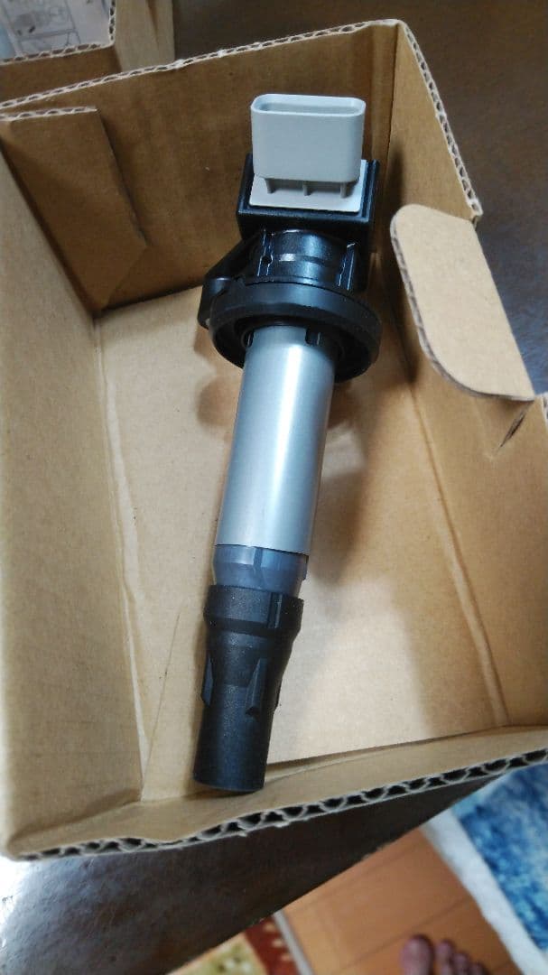 コマ　ダイハツ純正、イグニッションコイルセット