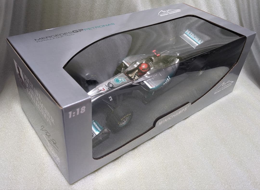 ミニカー MINICHAMPS M.SCHUMACHER SHOWCAR 2011