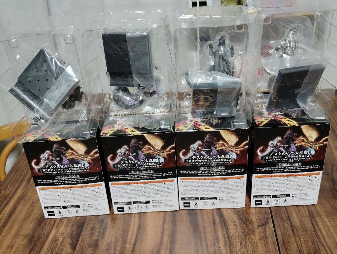 デスクトップモンスター　ゴジラ ４種類