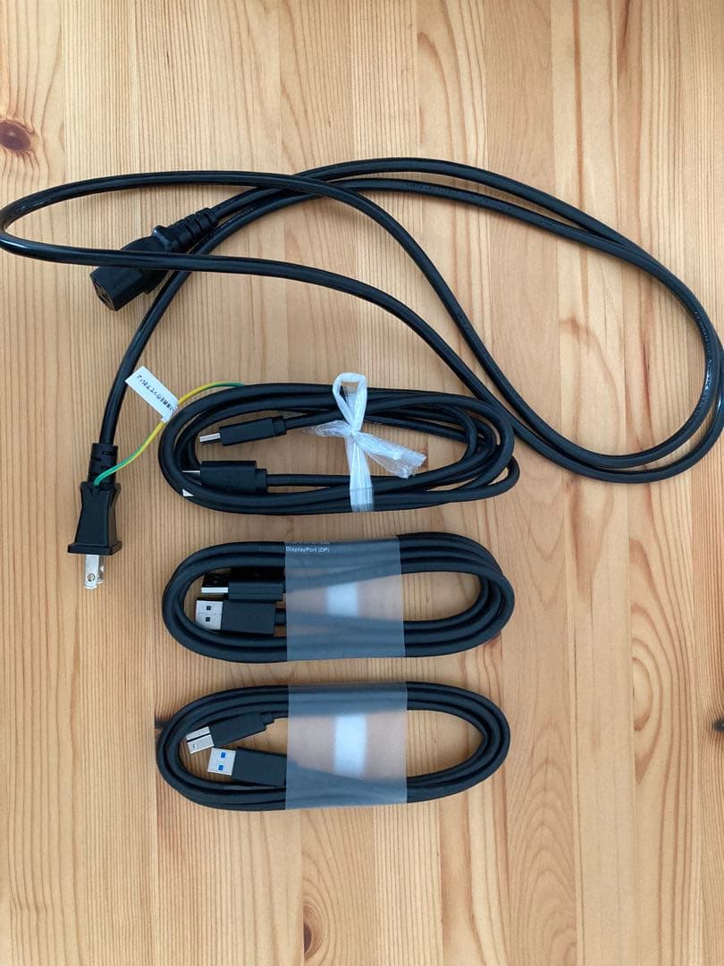 DELL 21.5インチモニター P2225H