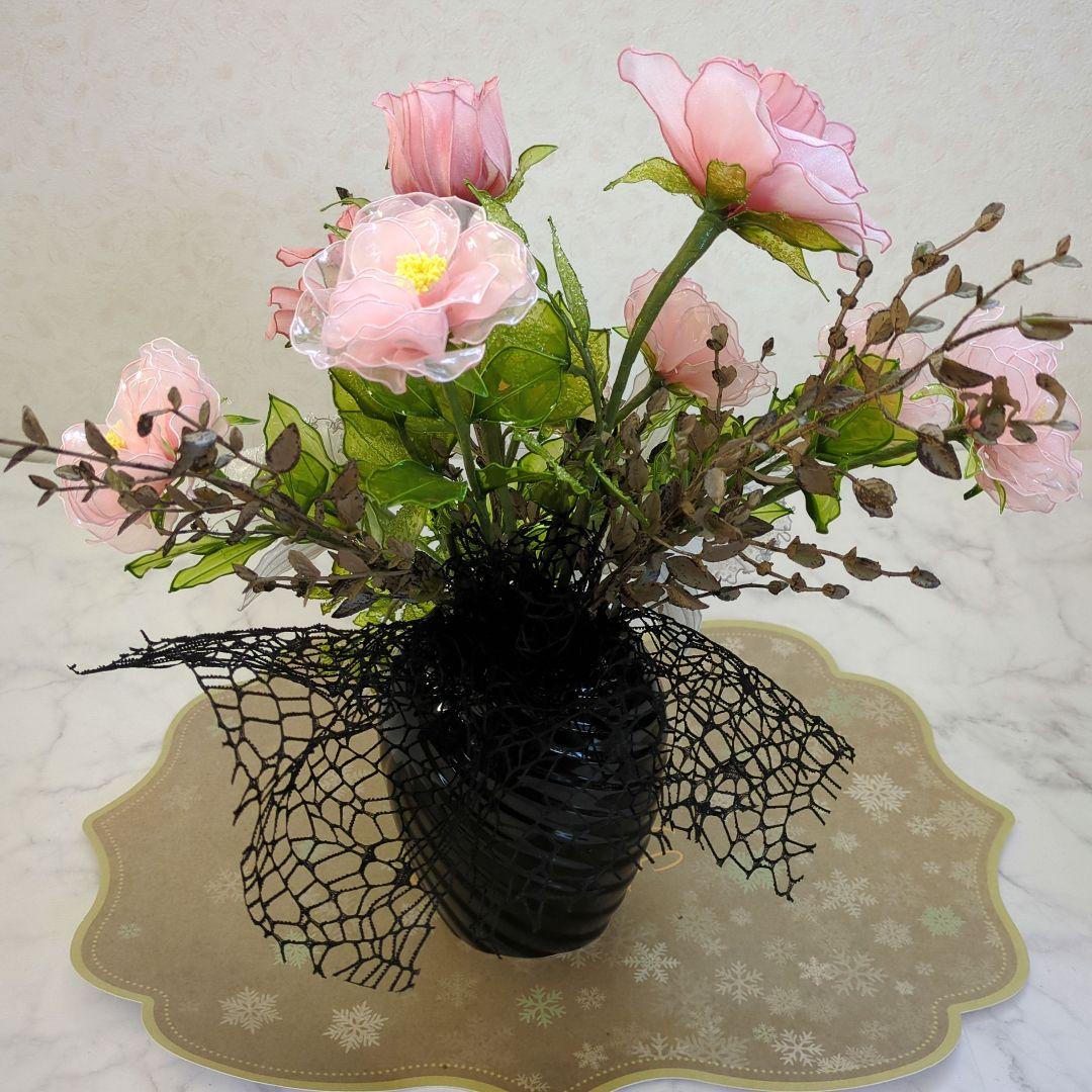 アメリカンフラワー　カトレア、バラアレンジメント