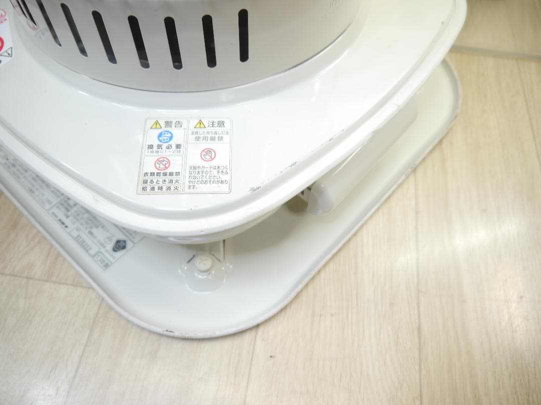 機構良好、外観・・・◆2013年。コロナ　石油ストーブ ホワイト 安全ガード付き