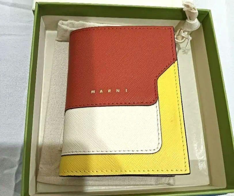 MARNI マルニ 2つ折り財布 ブラウン イエロー