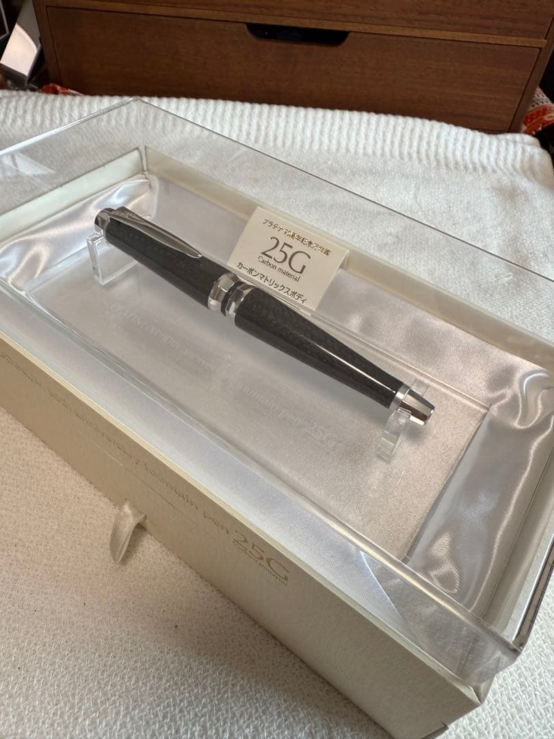 プラチナ万年筆90週年、カーボン軸