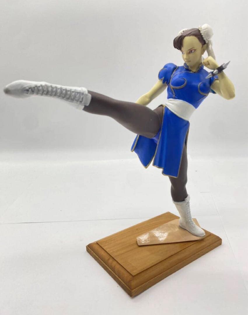 ムサシヤ 1/6スケール 春麗 ソフビキット 組み立て 塗装済み 完成品