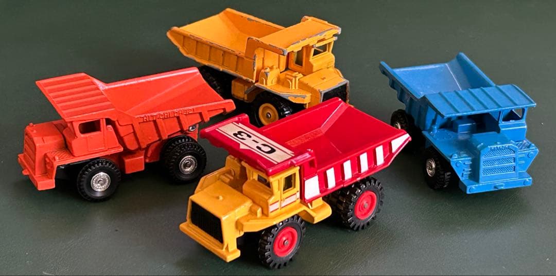 トミカ オフロードダンプ 4台セット