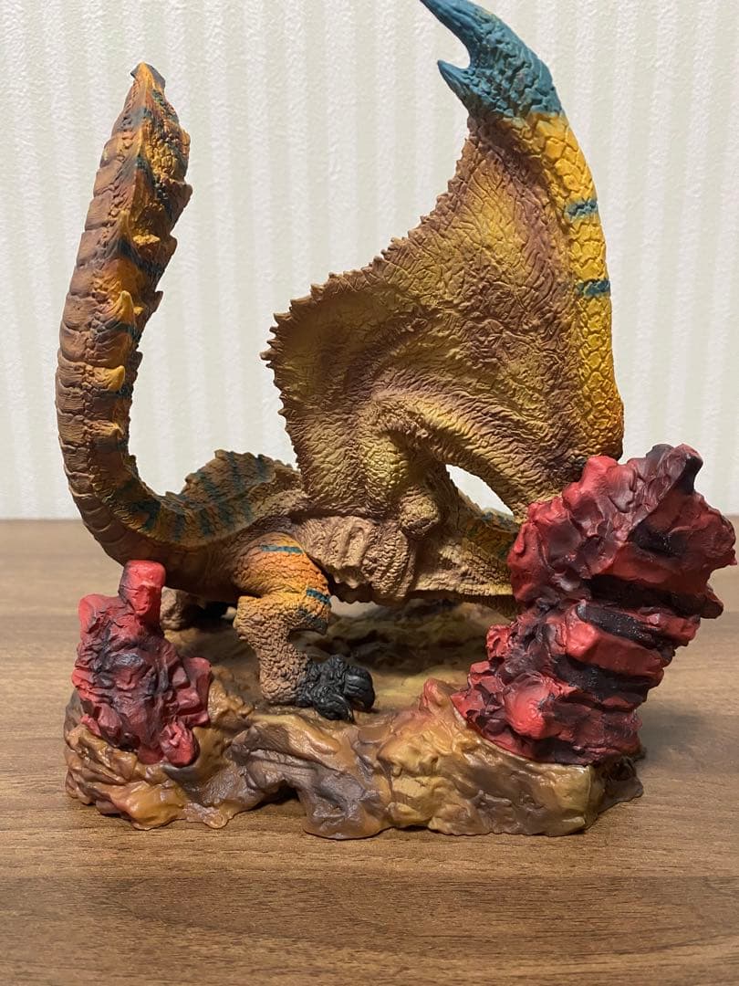 クリエイターズモデル　ティガレックス　フィギュア