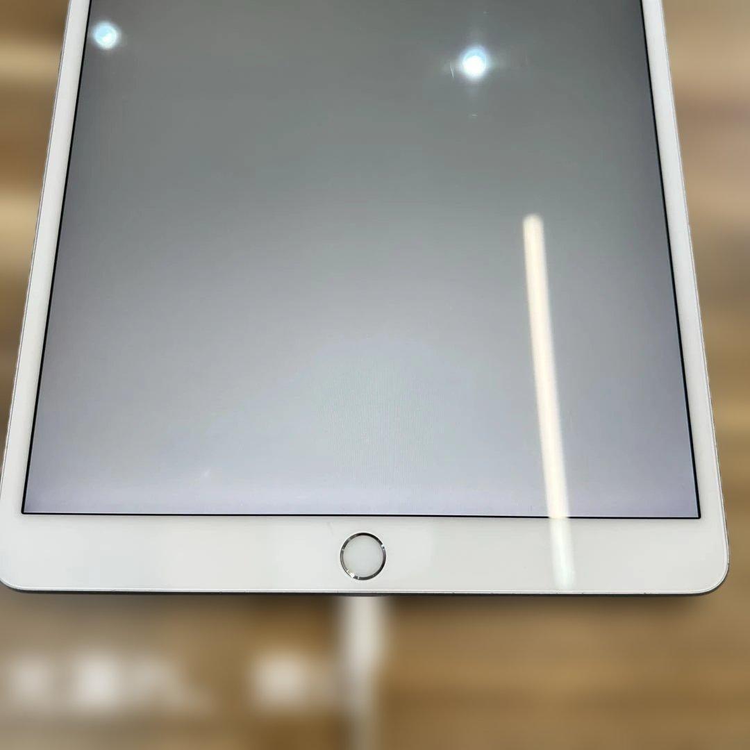 M834 SIMフリー　ipad Air 第三世代　64GB