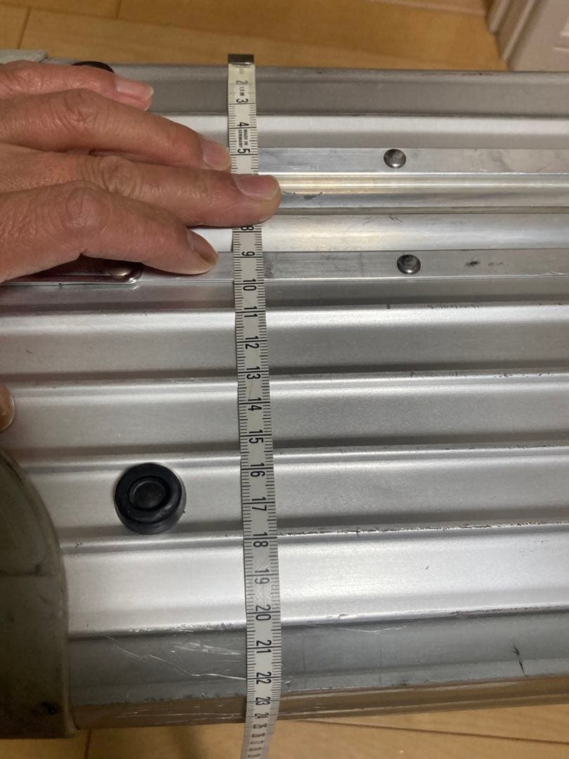 リモワ　スーツケース シルバー アルミ製 RIMOWA