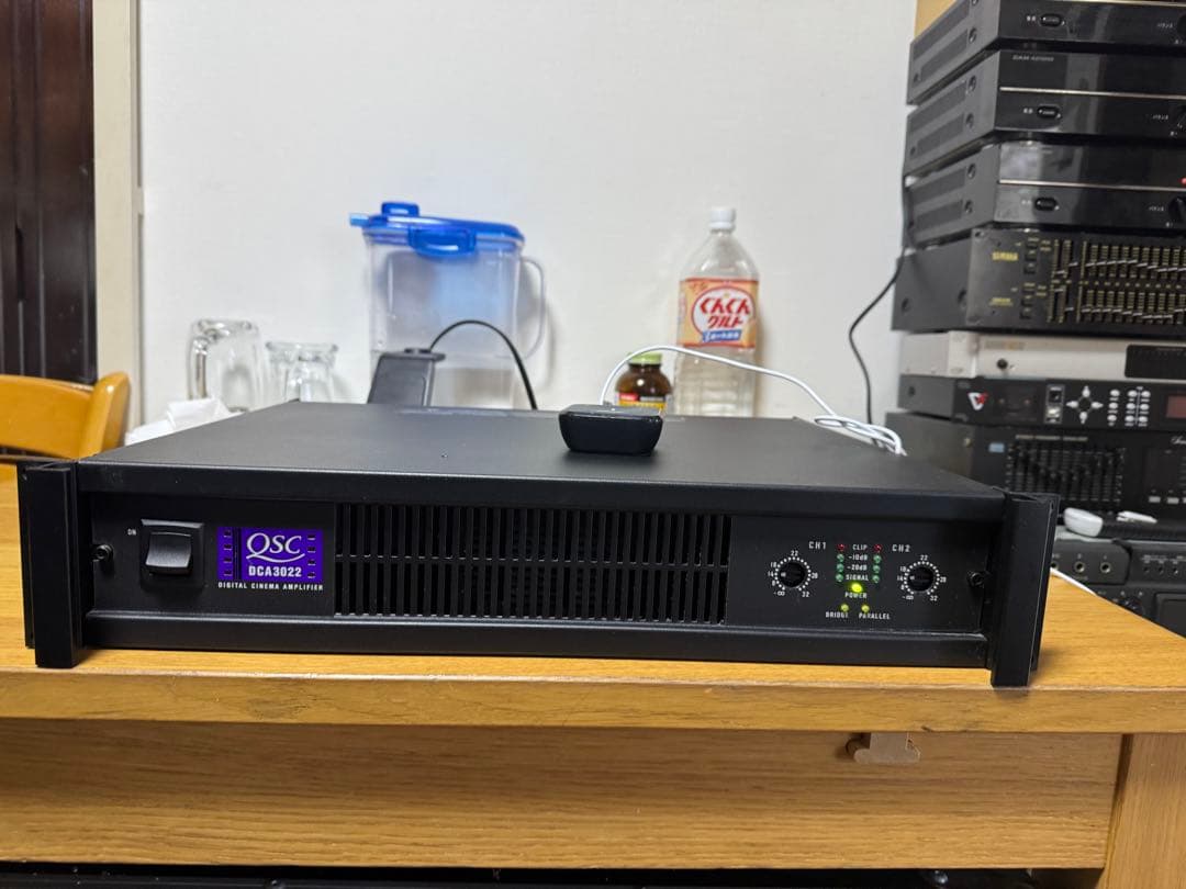QSC DCA3022 2チャンネルパワーアンプ