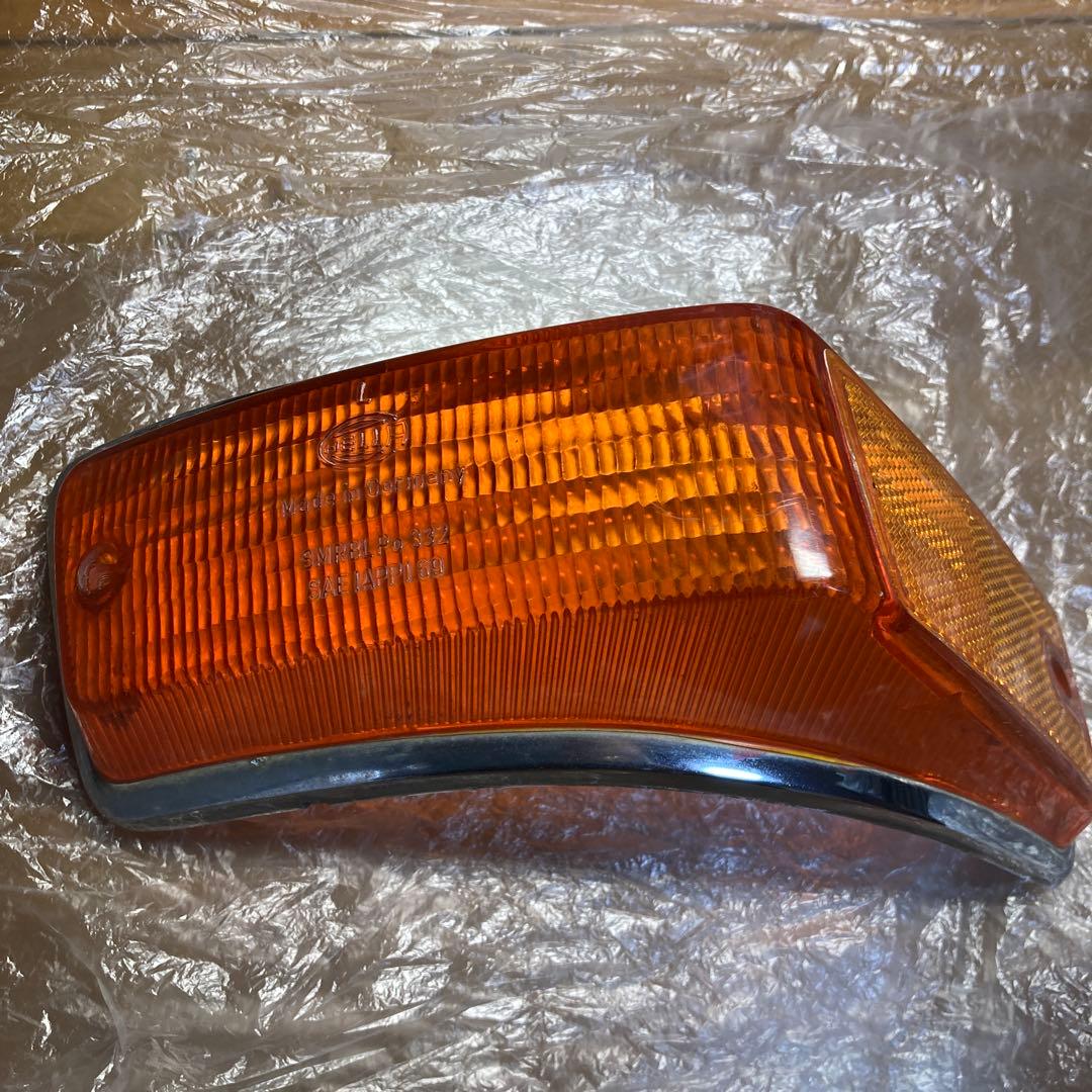 以前所有してました、最終1974年カルマンギアのウインカーレンズ左右