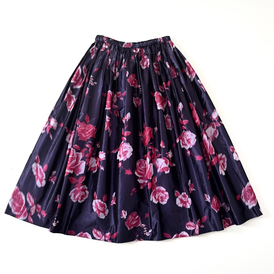 美品　定価13万程度　コムデギャルソン 100%シルク　花柄フレアスカート S