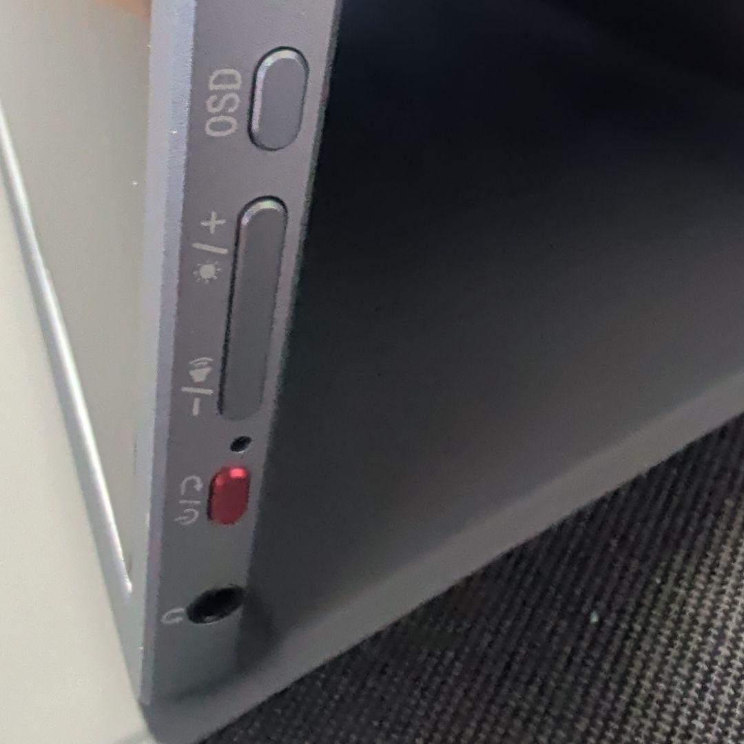 ど*り様 中古・美品 Intehill 4K モバイルモニター U13NA