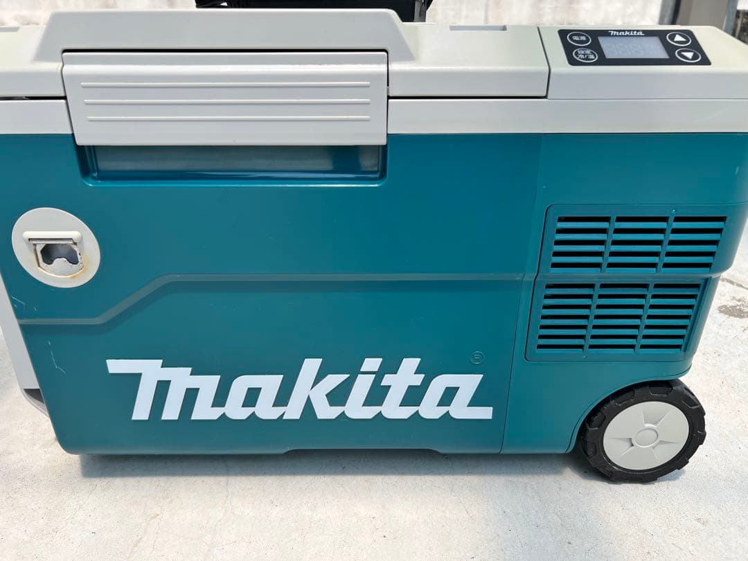 Makita マキタ　充電式保冷温庫　CW180DZ