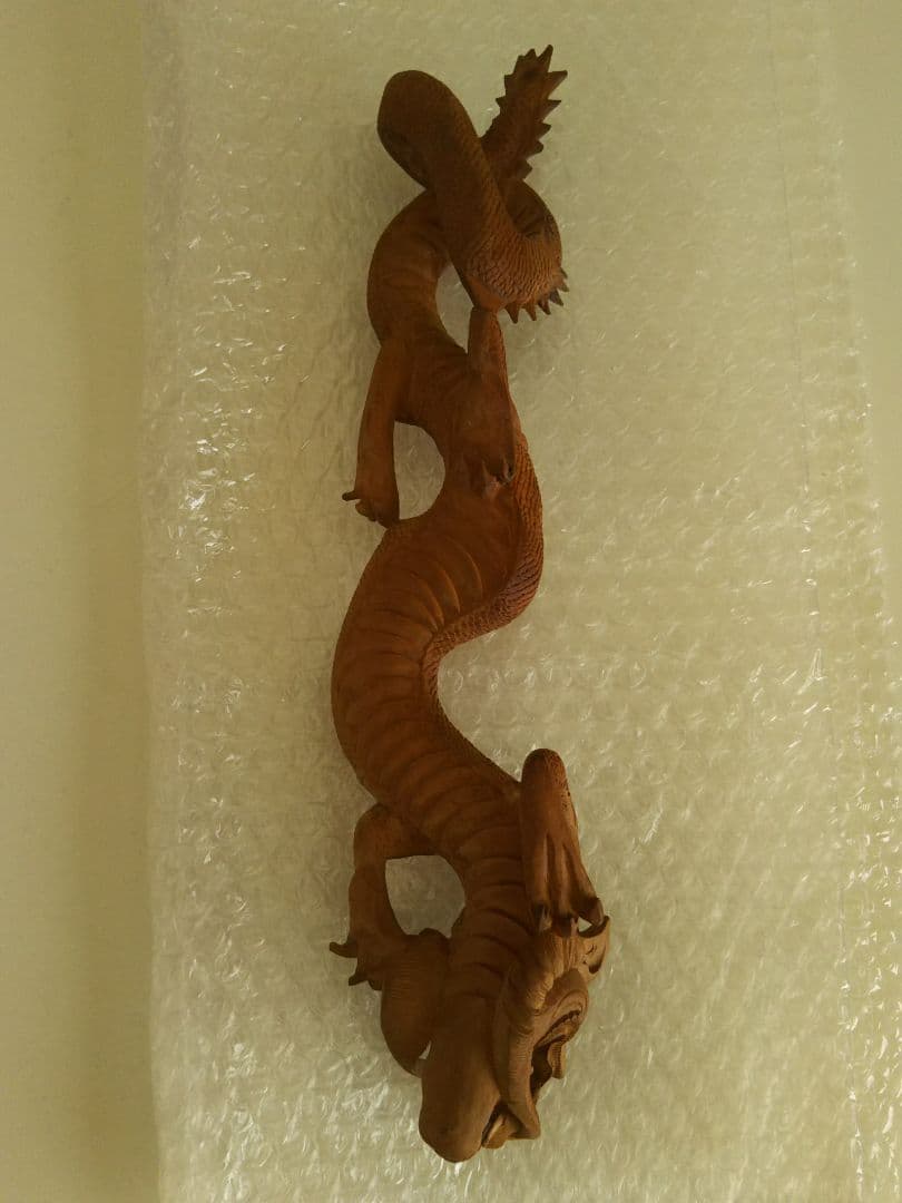 BALI島/白檀の龍神/ナーガの木彫り。