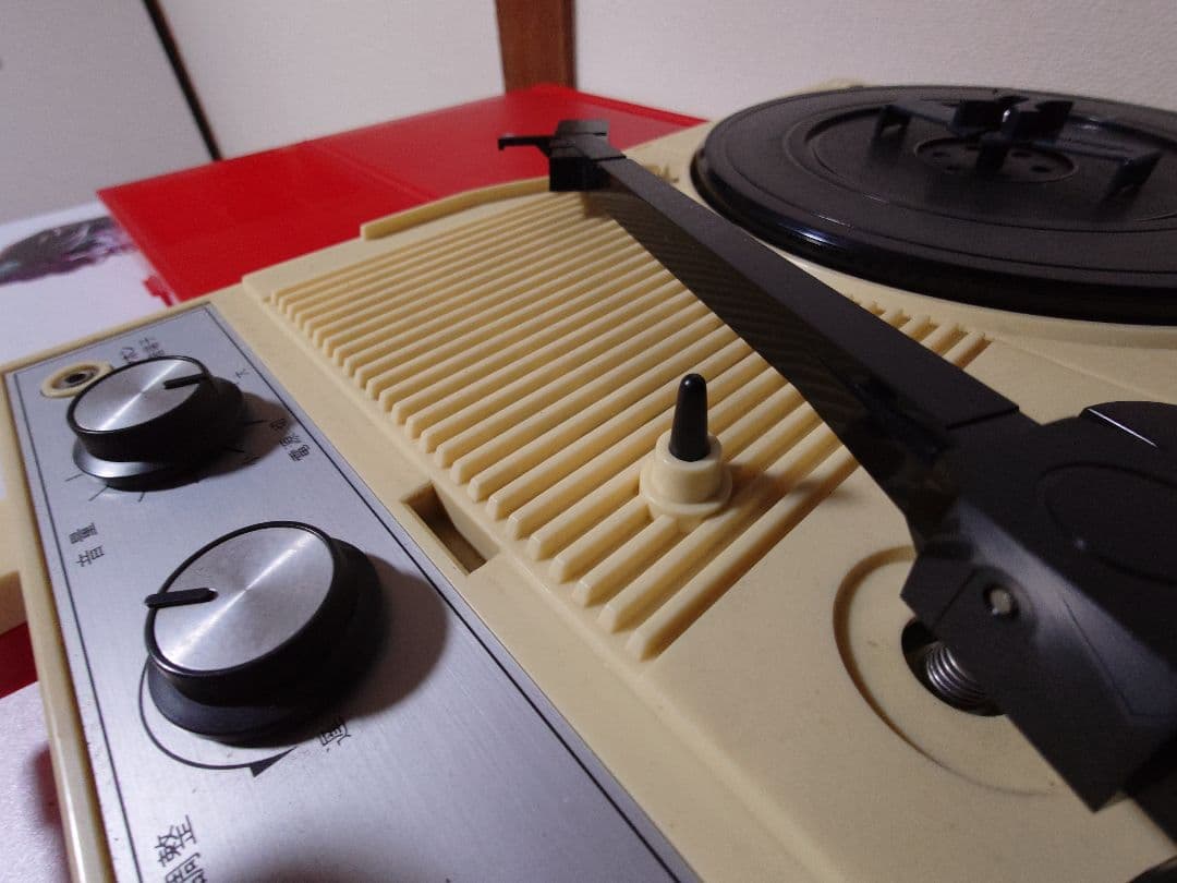 レトロHITACHI ポータブルレコードプレーヤー MQ-25 動作確認済み