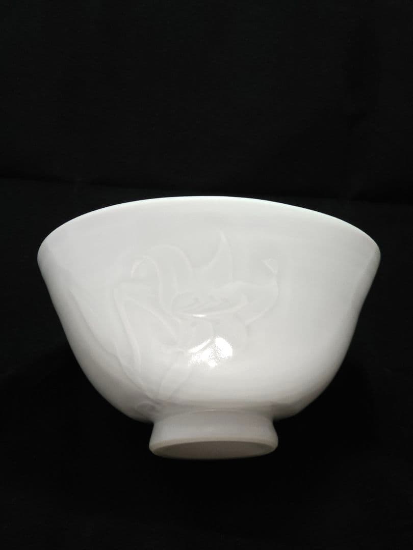 抹茶椀　森公男作　白磁笹百合紋椀 茶道具 茶碗