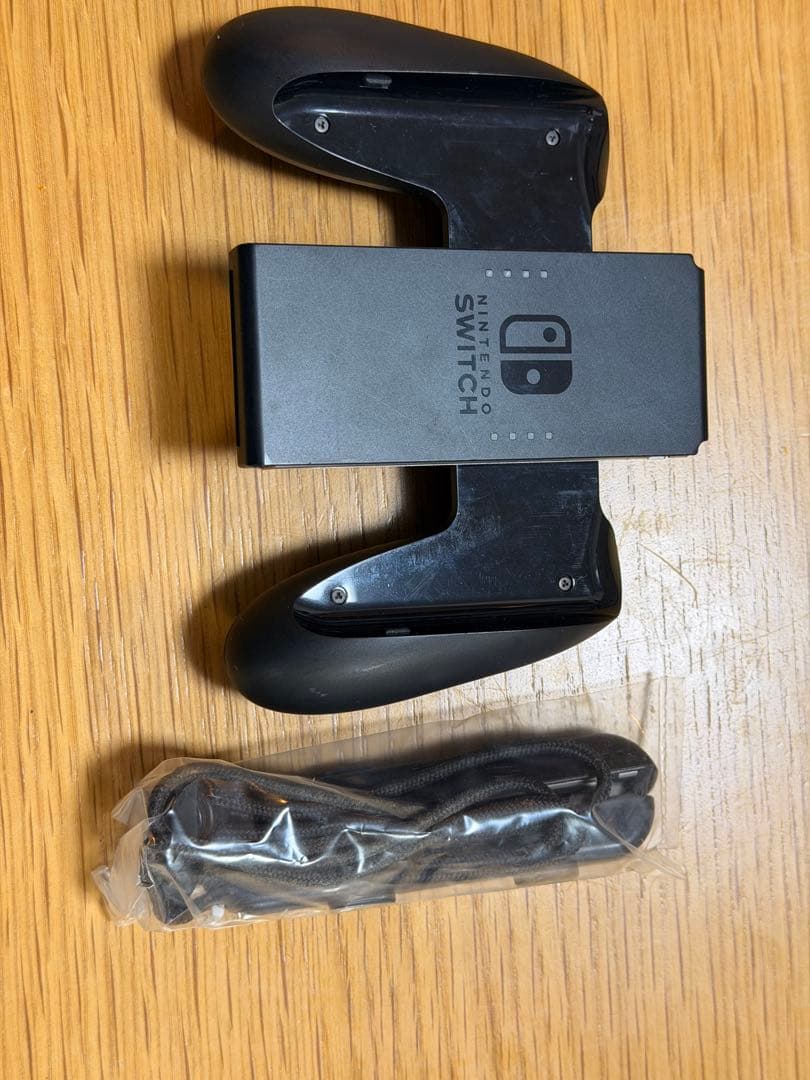 Nintendo Switch 本体 ネオンブルー・レッド (ポリパッド付き)