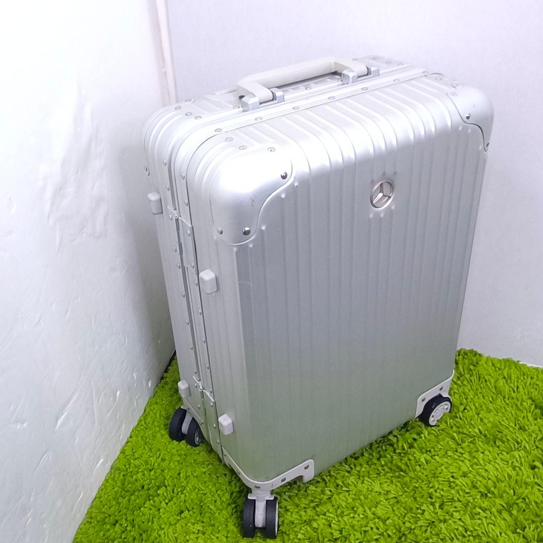 メルセデスベンツ アルミキャリーケース