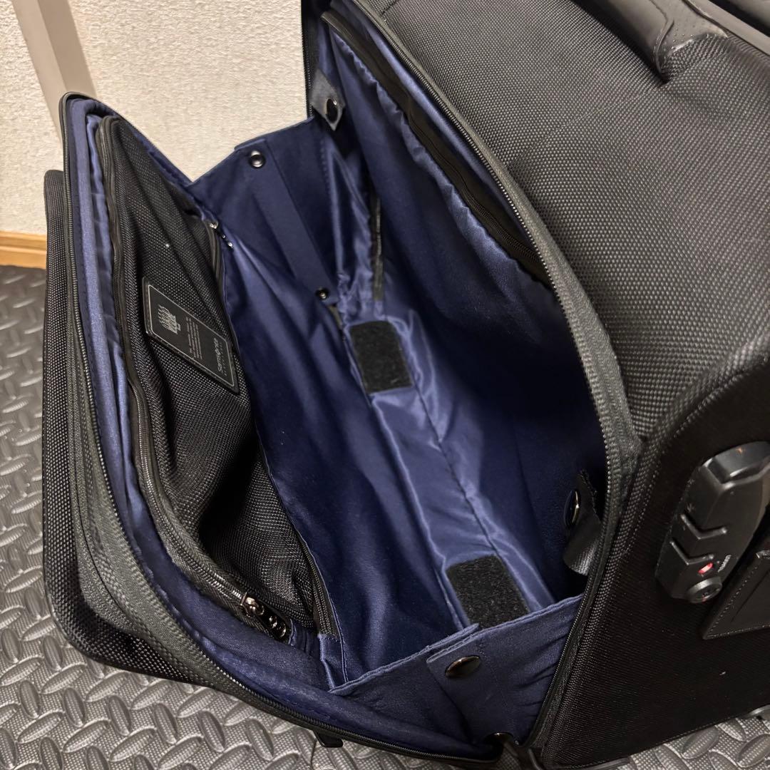 Hiii.＊様向け【美品ワケ有り】サムソナイト　ヴェロン2 スピナーローリング