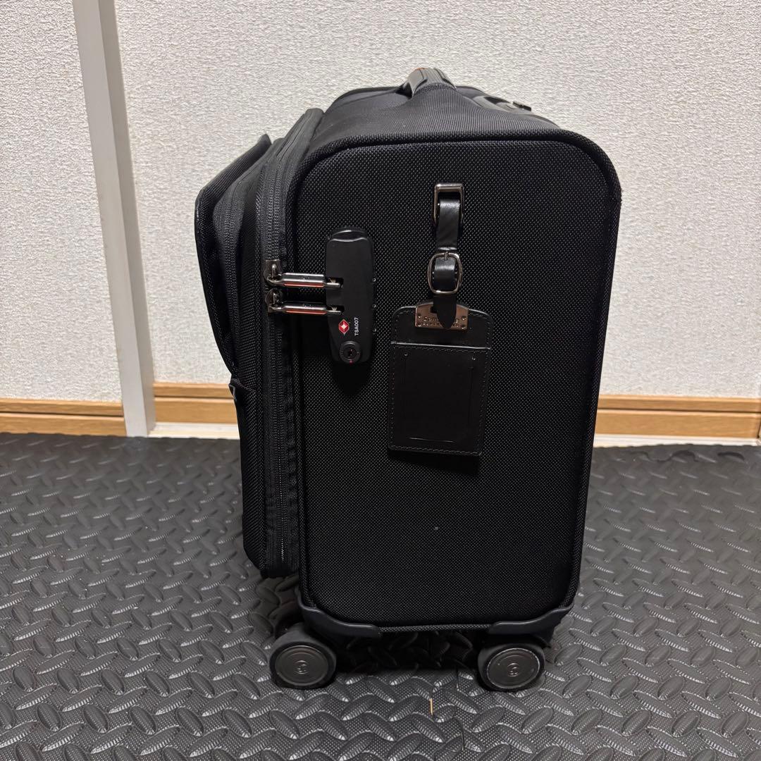 Hiii.＊様向け【美品ワケ有り】サムソナイト　ヴェロン2 スピナーローリング