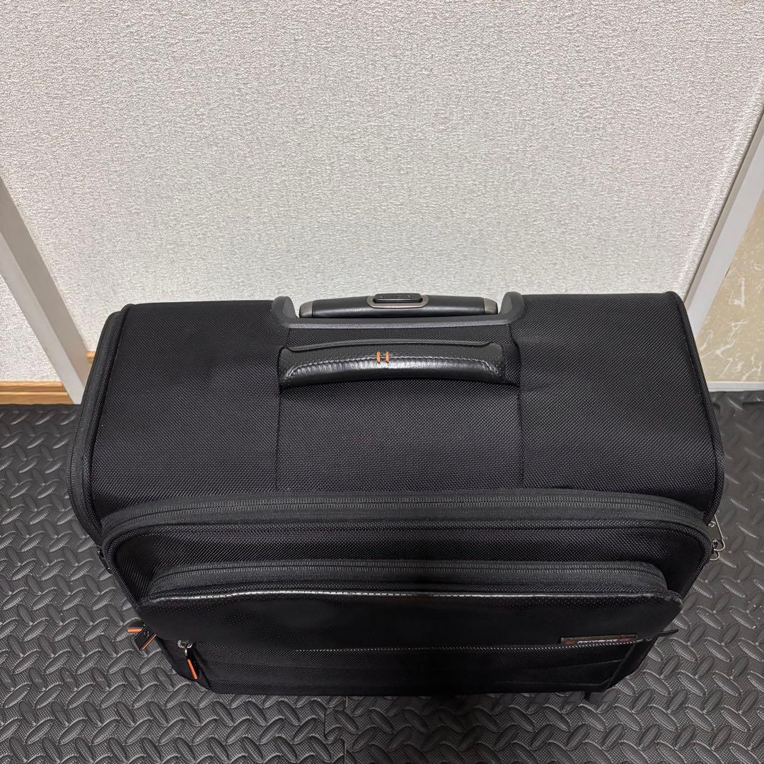 Hiii.＊様向け【美品ワケ有り】サムソナイト　ヴェロン2 スピナーローリング