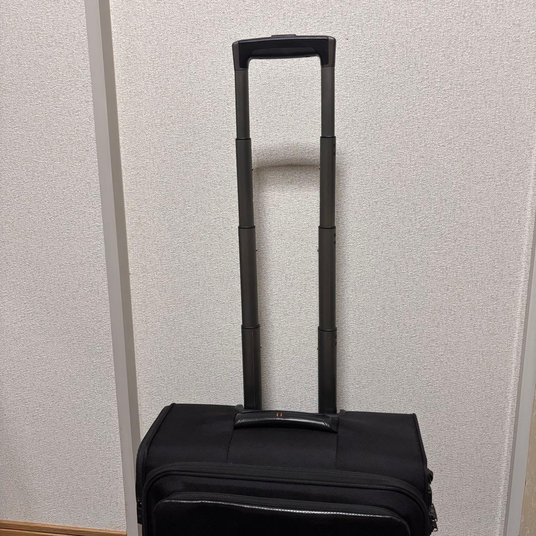 Hiii.＊様向け【美品ワケ有り】サムソナイト　ヴェロン2 スピナーローリング