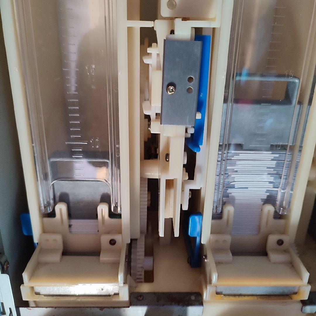 カードダス　本体