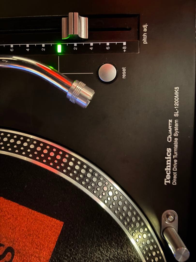 Technics ターンテーブル SL-1200MK5 ①