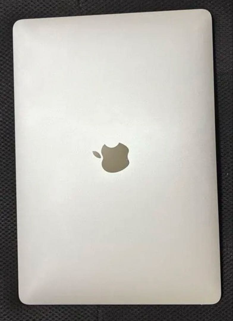 MacBook Air 13インチ シルバー本体 充電器付き
