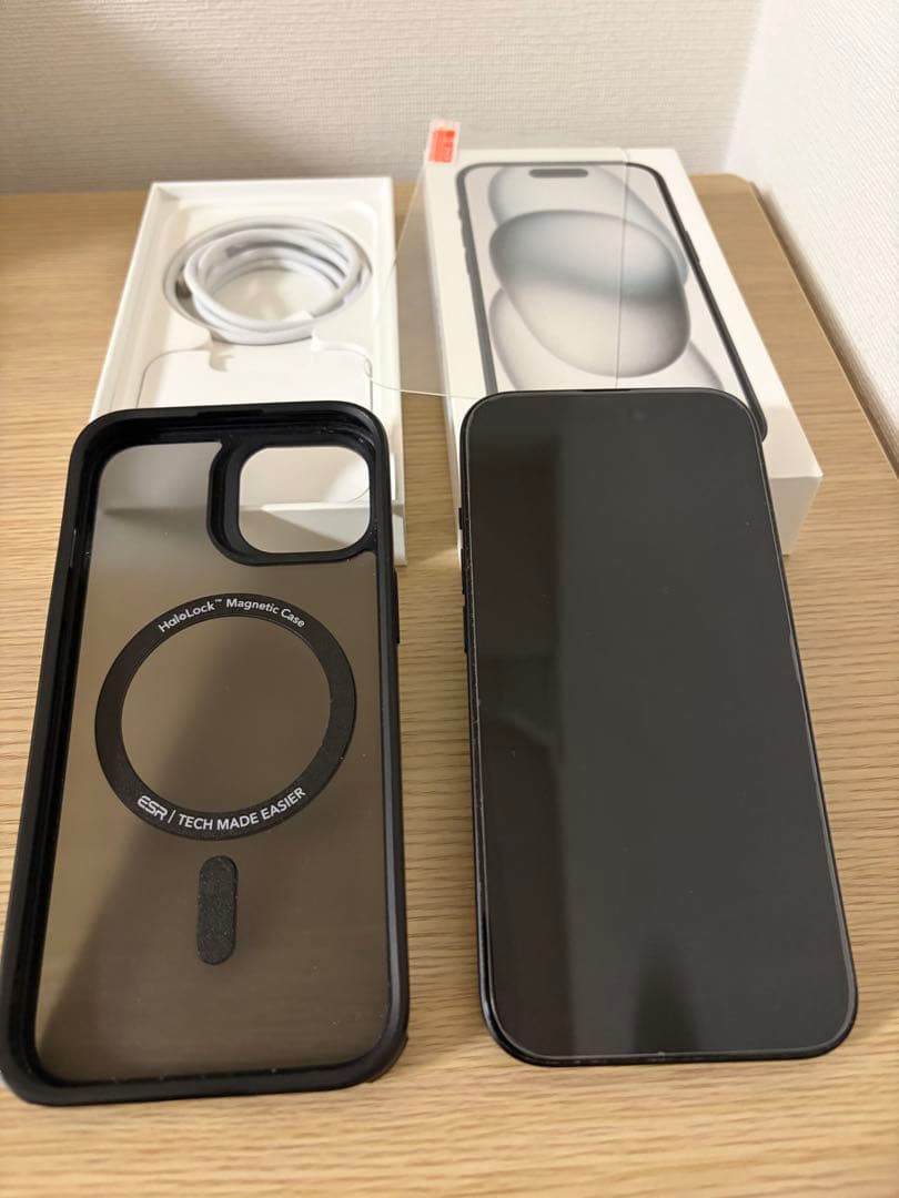 【美品、フィルム、ケース付き】iPhone 15 128GB ブラック　本体