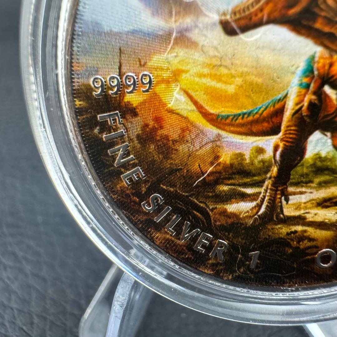 100枚限定！ メイプルリーフ 銀貨 カラー 肉食最強 ティラノサウルス 恐竜