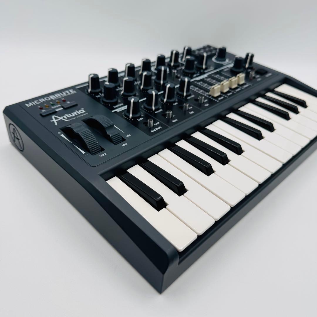 arturia MICROBRUTE マイクロブルート　アナログシンセサイザー