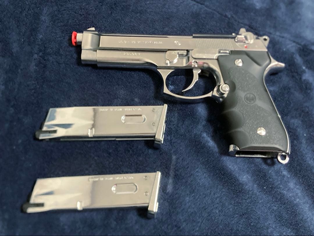 東京マルイ M92F 替えマガジン付き　ガスブロ