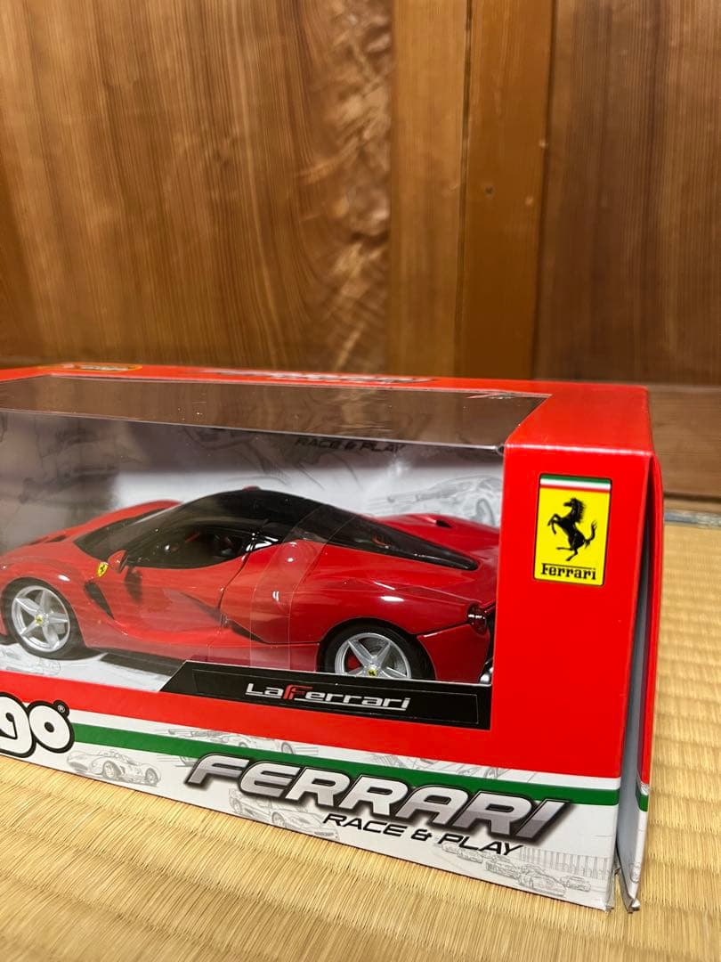 京商 フェラーリ LaFerrari 1/24 burago AUTOart